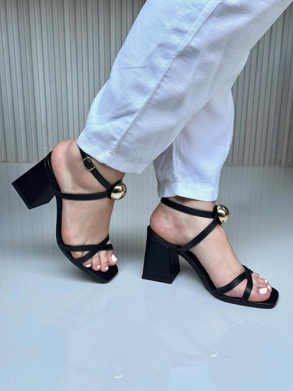 Amour Heel AD13