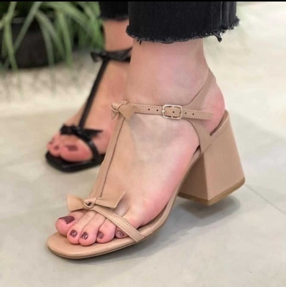 Amour heel ad47